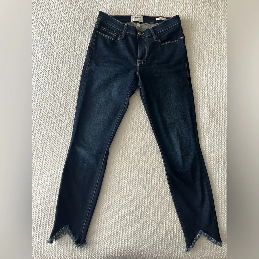 Frame Jeanne Crop Double Triangle Raw Hem Dark Blue Denim Size 28 - Picture 2 of 3